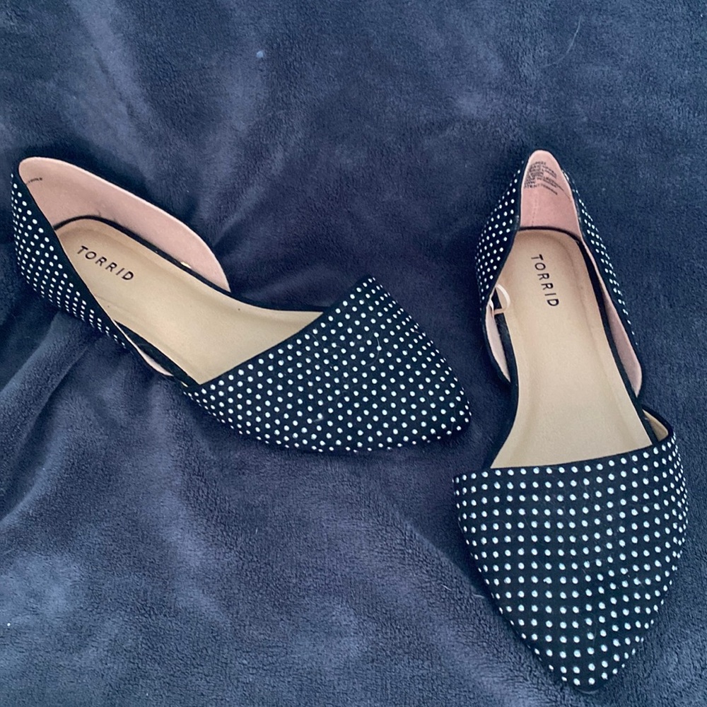 Black flats
